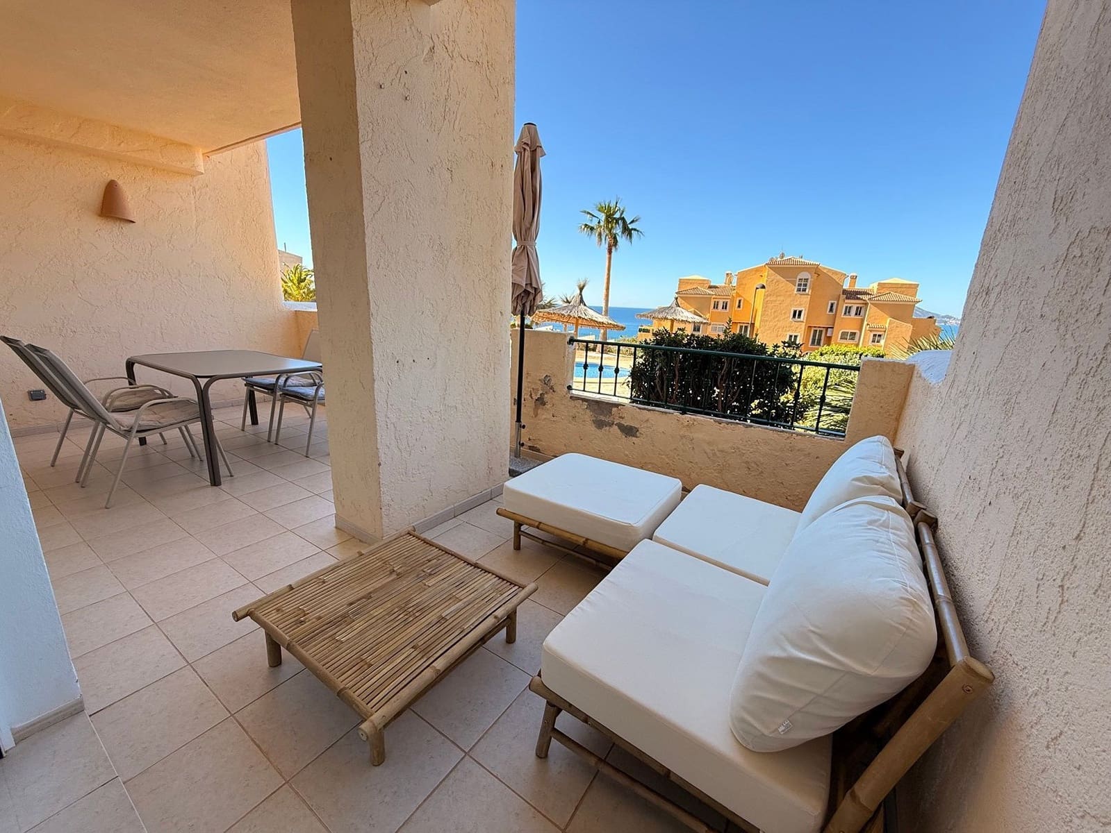 2 bedroom Apartment for holiday rental in Altea with pool garage - € 980 (Ref: 10132398)
