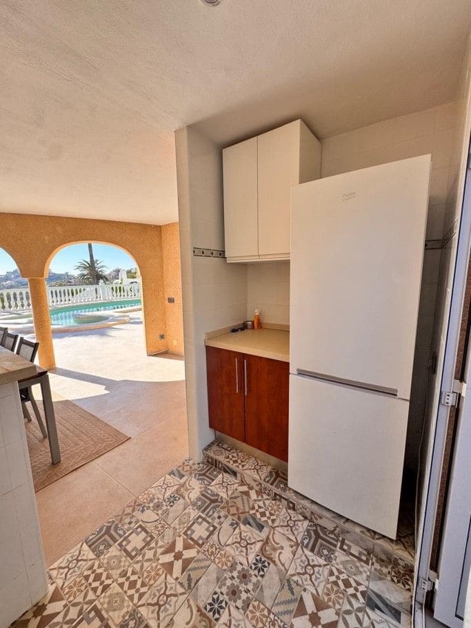 4 chambre Villa/Maison à vendre à El Campello avec piscine garage - 1 195 000 € (Ref: 10160970)
