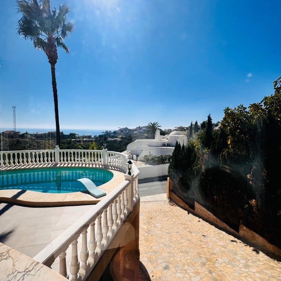 4 chambre Villa/Maison à vendre à El Campello avec piscine garage - 1 195 000 € (Ref: 10160970)