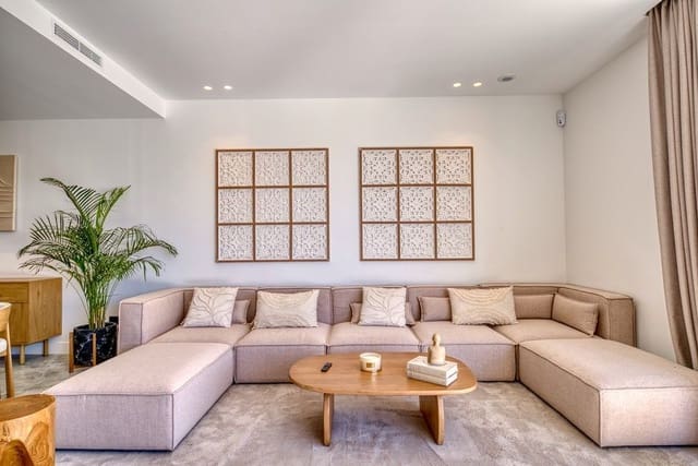 4 sypialnia Willa na sprzedaż w La Nucia z basenem garażem - 1 186 000 € (Ref: 10182491)