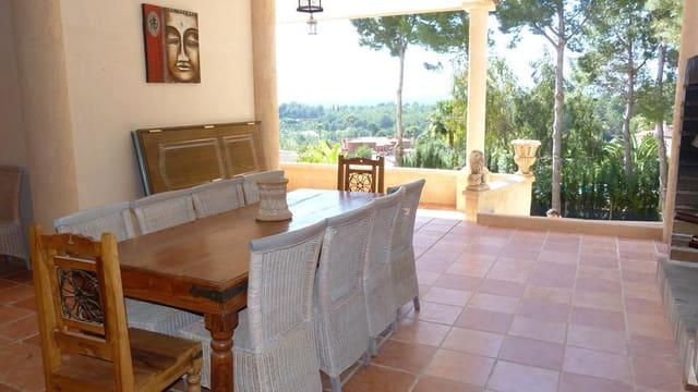 4 sypialnia Willa na sprzedaż w Alhama Springs, Altea z basenem garażem - 636 000 € (Ref: 3134282)