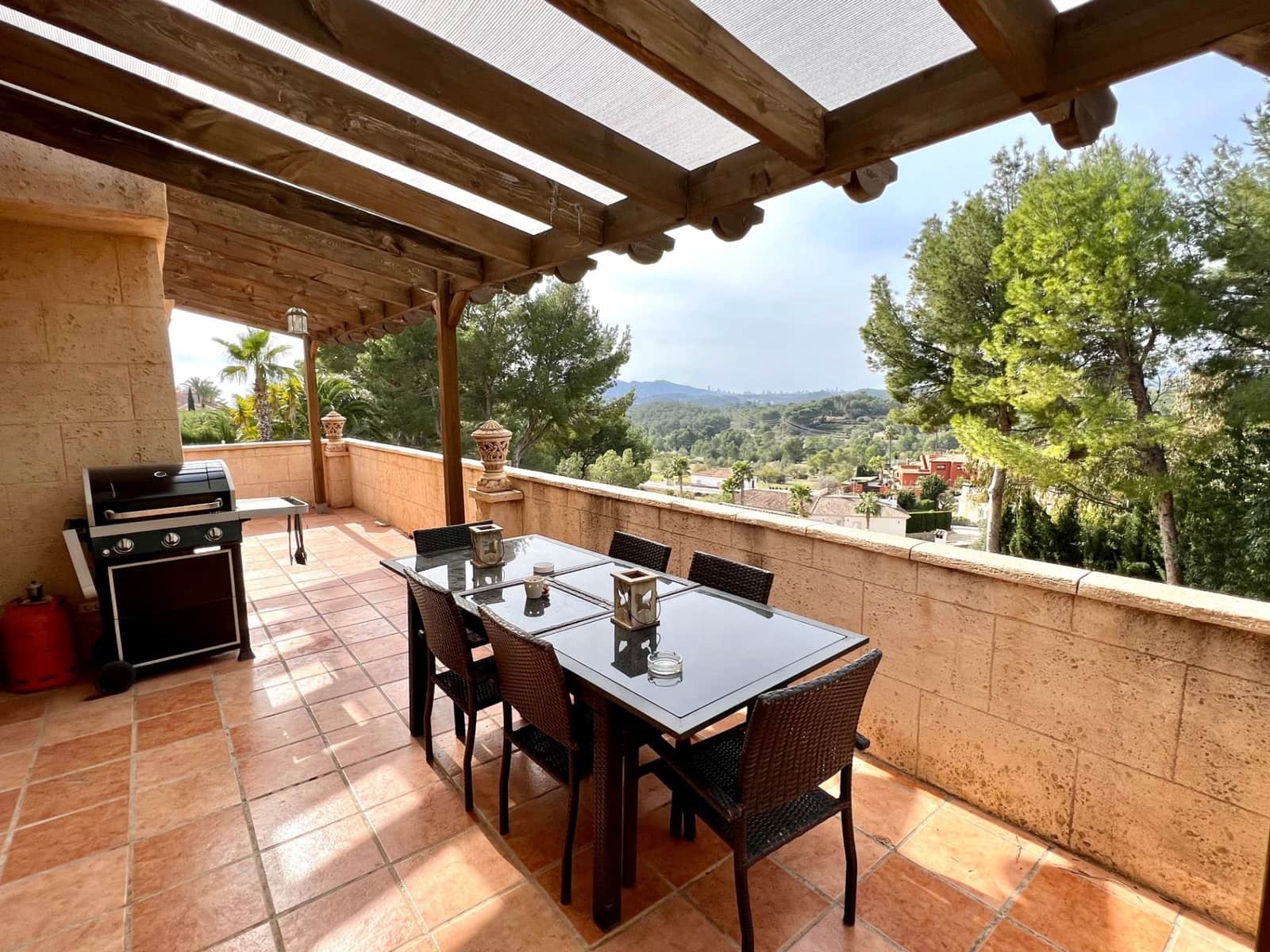 4 quarto Moradia para venda em Altea com piscina garagem - 636 000 € (Ref: 3134282)