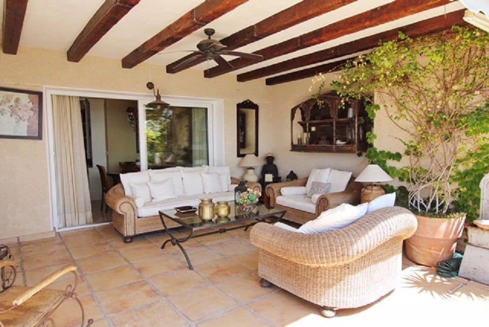 4 sypialnia Apartament do wynajęcia w Altea z basenem garażem - 3 000 € (Ref: 3474208)