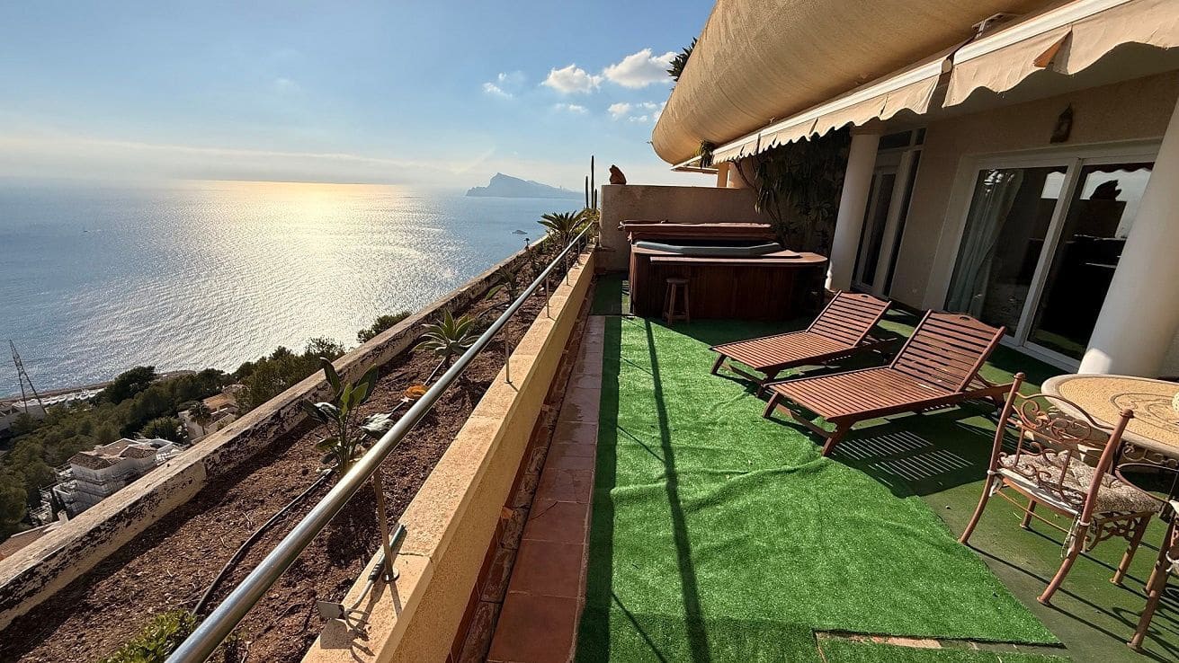 4 bedroom Apartment for rent in Altea with pool garage - € 2,600 (Ref: 3474208)