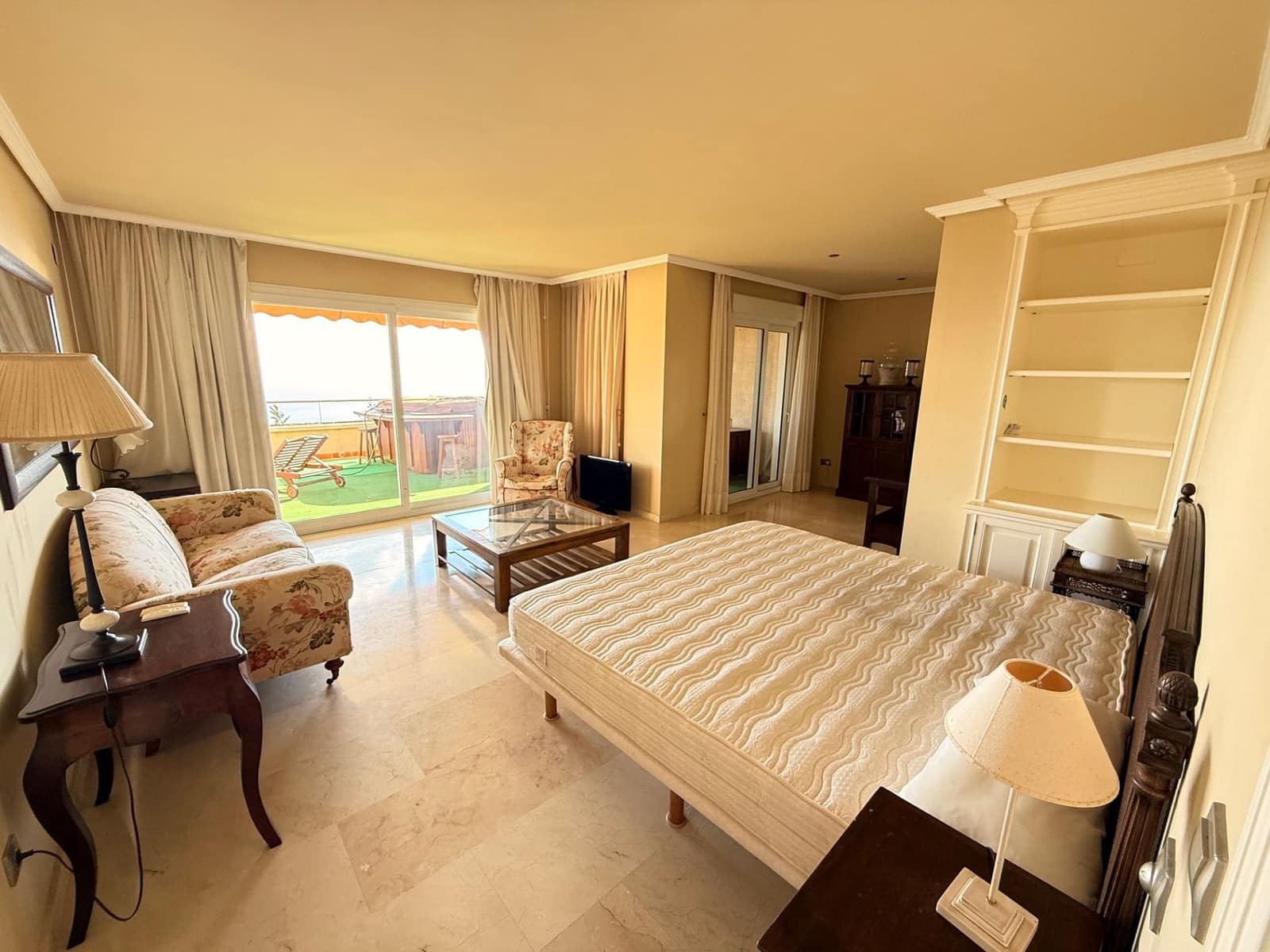 4 bedroom Apartment for rent in Altea with pool garage - € 2,600 (Ref: 3474208)