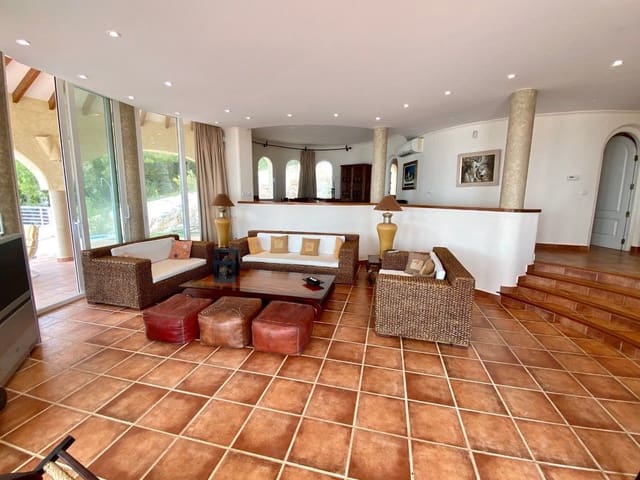 4 slaapkamer Villa te huur in Altea met zwembad garage - € 3.900 (Ref: 4044051)
