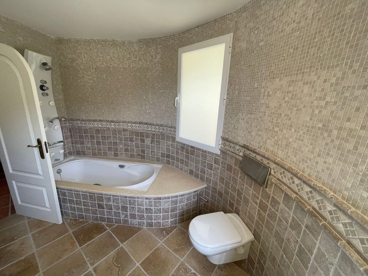 4 slaapkamer Villa te huur in Altea met zwembad garage - € 3.900 (Ref: 4044051)