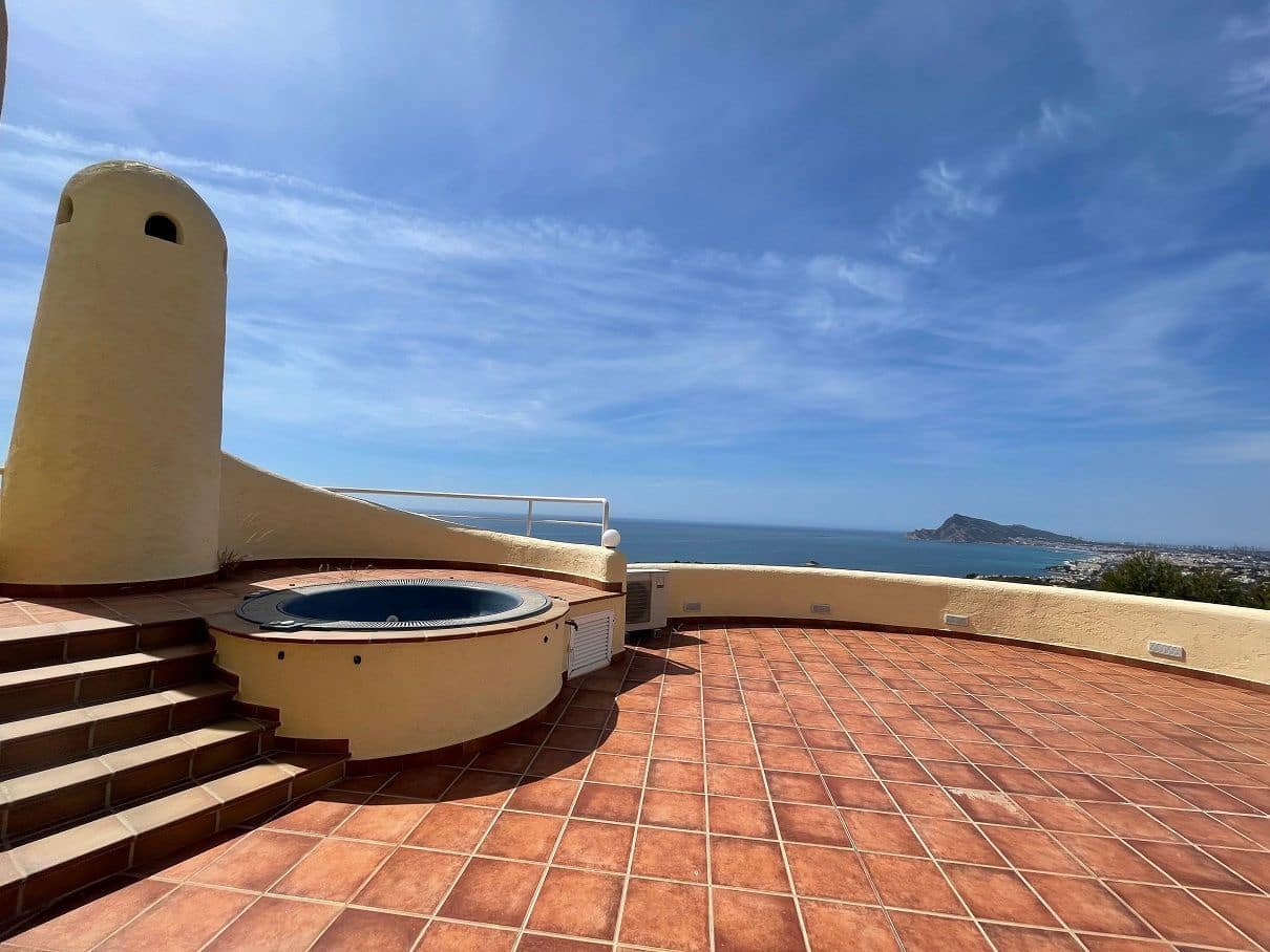 4 slaapkamer Villa te huur in Altea met zwembad garage - € 3.900 (Ref: 4044051)