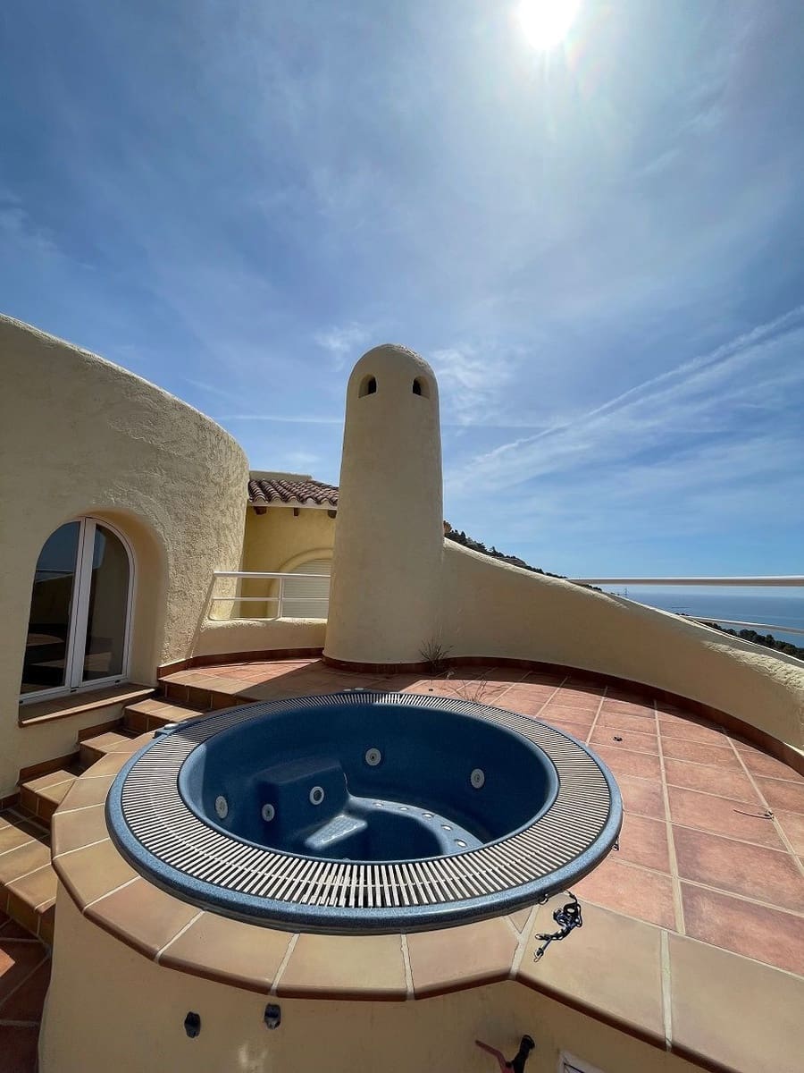 4 slaapkamer Villa te huur in Altea met zwembad garage - € 3.900 (Ref: 4044051)
