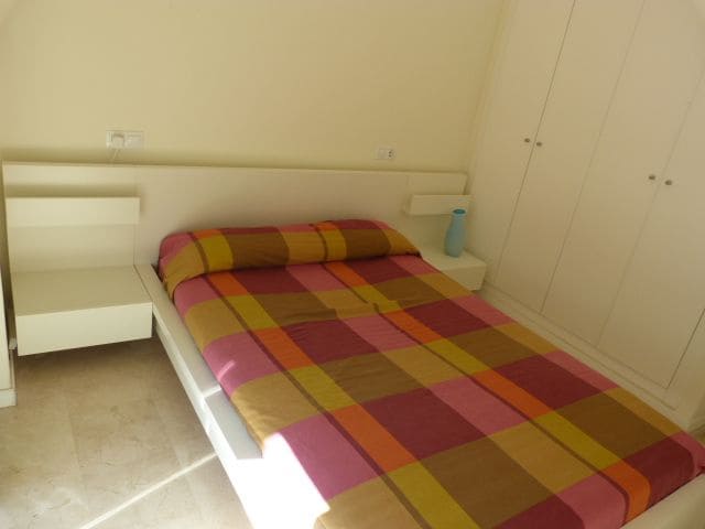 2 bedroom Apartment for rent in Altea with pool garage - € 1,100 (Ref: 4172979)