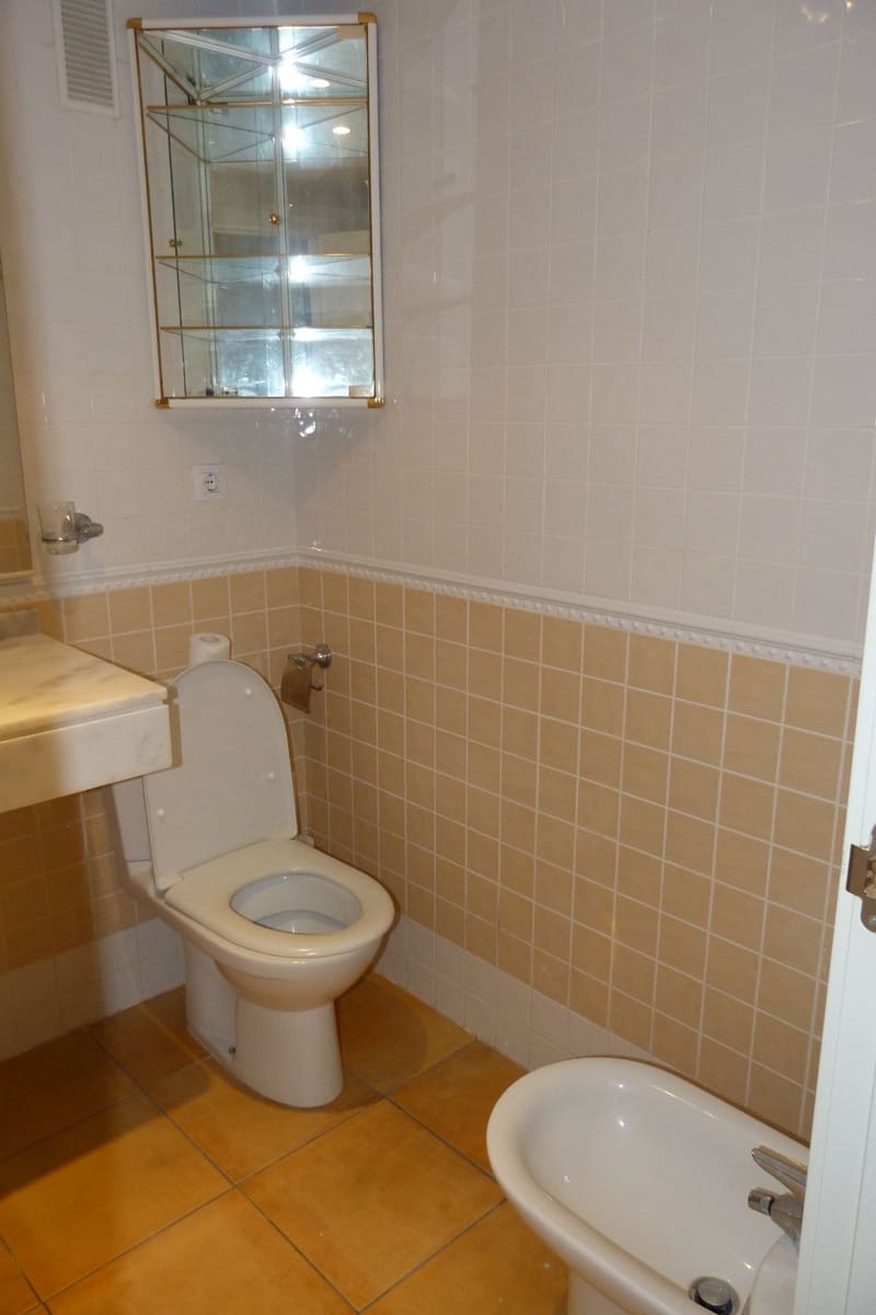 2 bedroom Apartment for rent in Altea with pool garage - € 1,100 (Ref: 4172979)