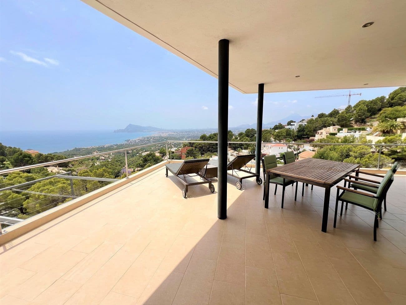 6 bedroom Villa for sale in Altea with pool garage - € 1,799,000 (Ref: 4699280)
