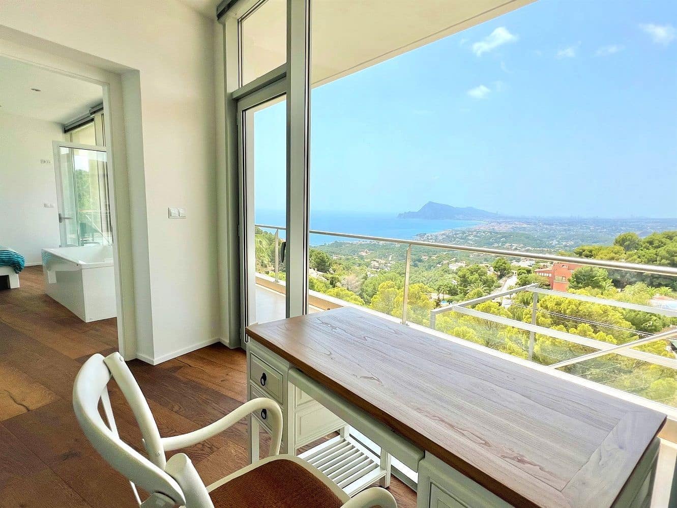 6 bedroom Villa for sale in Altea with pool garage - € 1,799,000 (Ref: 4699280)