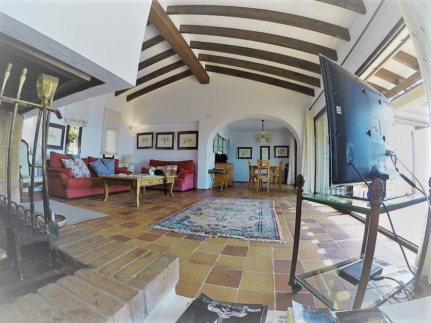 4 bedroom Villa for sale in Altea with pool garage - € 1,300,000 (Ref: 4823413)