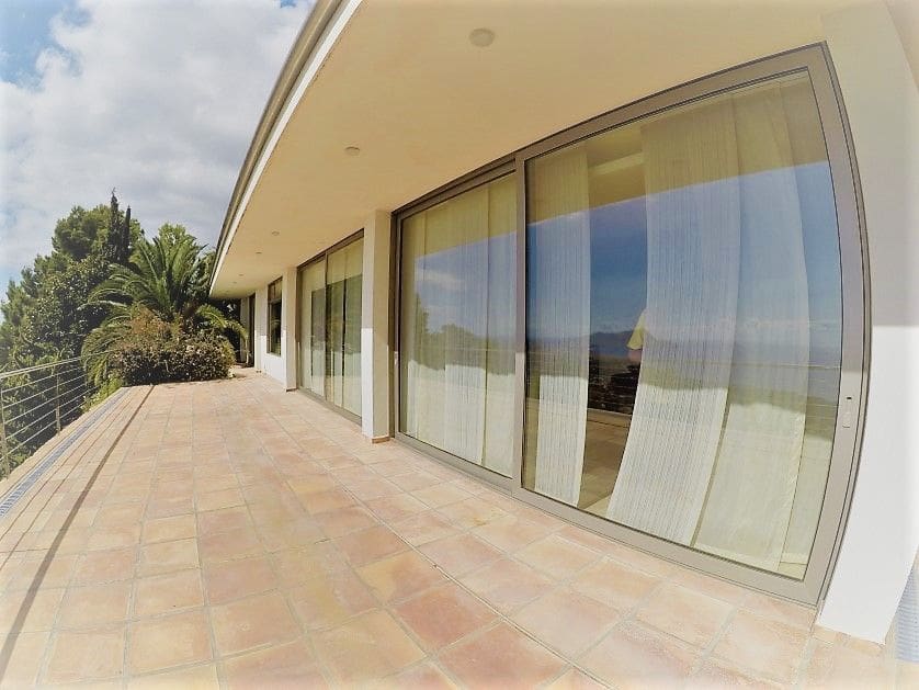 4 bedroom Villa for sale in Altea with pool garage - € 1,300,000 (Ref: 4823413)