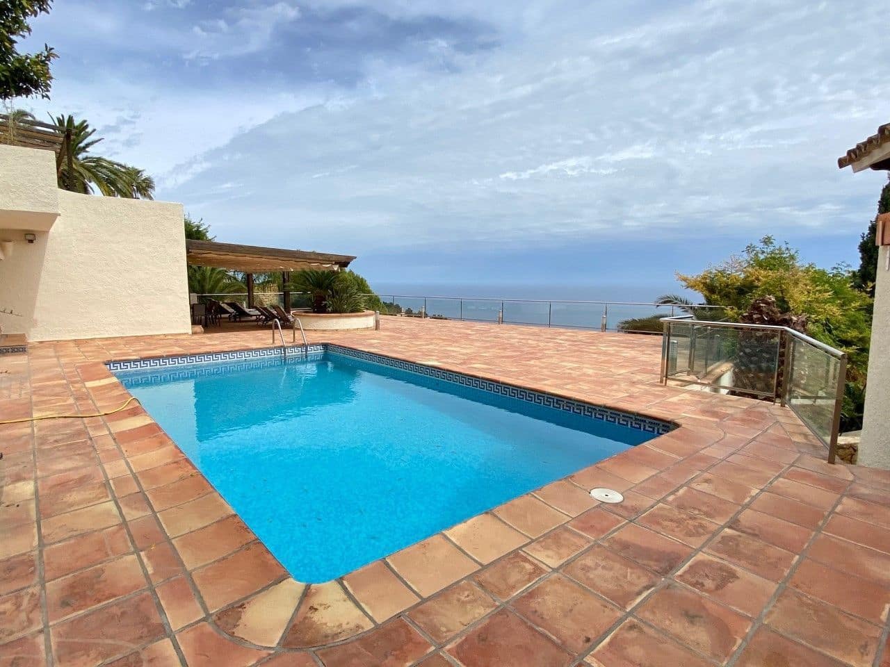 4 bedroom Villa for sale in Altea with pool garage - € 1,300,000 (Ref: 4823413)