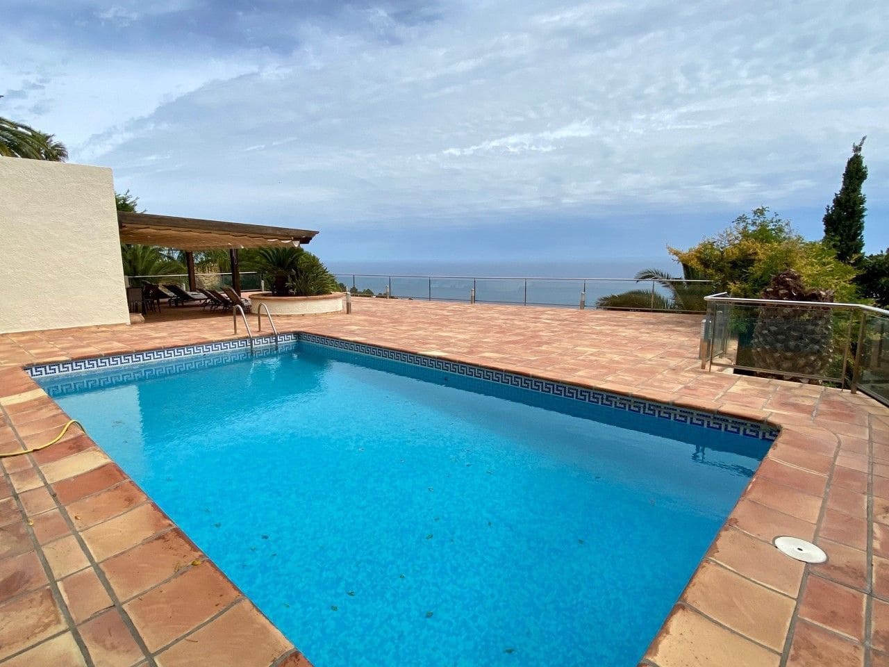4 bedroom Villa for sale in Altea with pool garage - € 1,300,000 (Ref: 4823413)