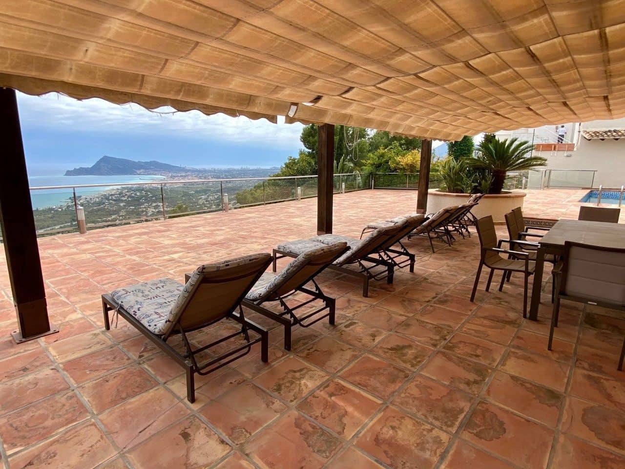 4 bedroom Villa for sale in Altea with pool garage - € 1,300,000 (Ref: 4823413)