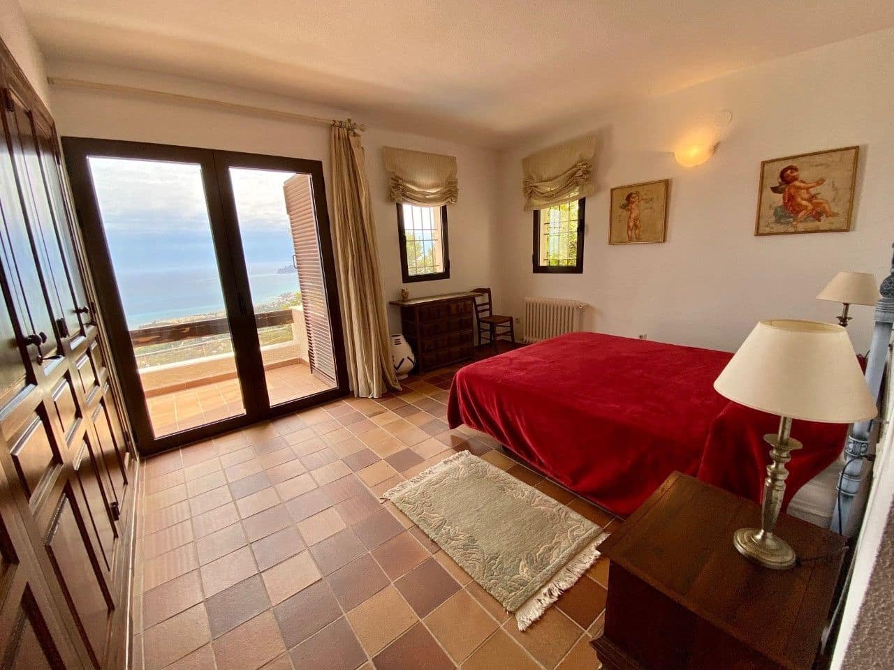 4 bedroom Villa for sale in Altea with pool garage - € 1,300,000 (Ref: 4823413)