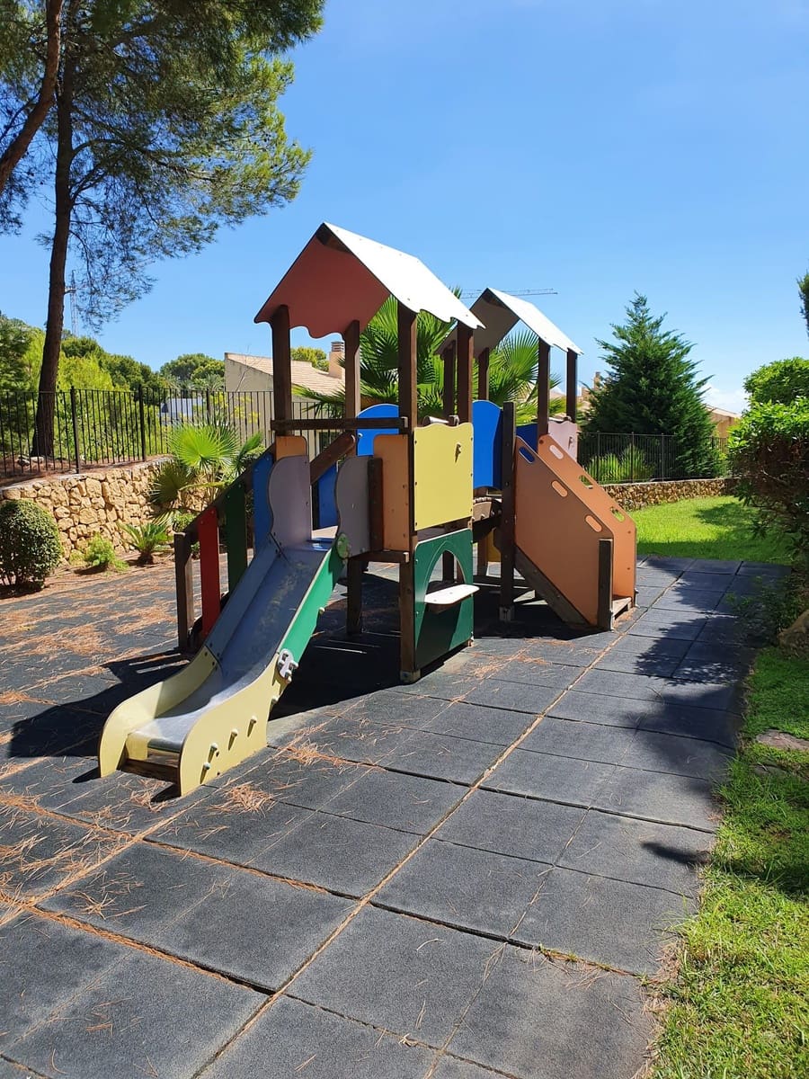 3 soveværelse Lejlighed til leje i Altea med swimmingpool garage - € 1.500 (Ref: 5578609)