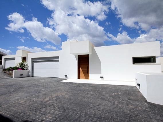 4 bedroom Villa for rent in Altea with pool garage - € 5,800 (Ref: 6551878)