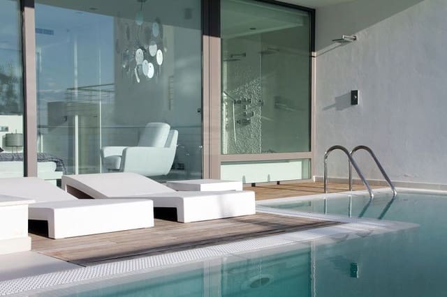 4 bedroom Villa for rent in Altea with pool garage - € 5,800 (Ref: 6551878)