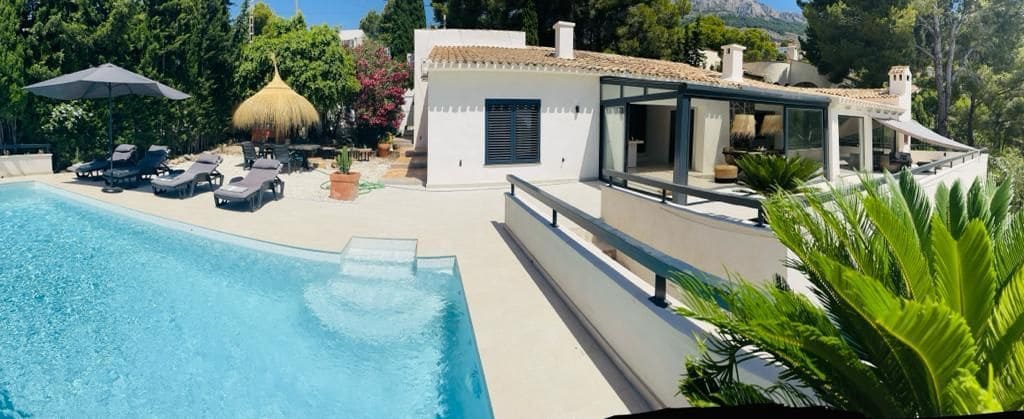 4 sypialnia Willa na sprzedaż w Altea la Vella z basenem garażem - 650 000 € (Ref: 7181367)