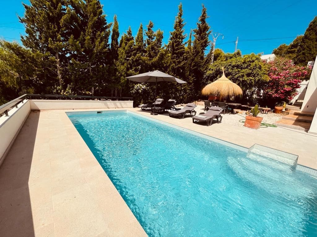 4 sypialnia Willa na sprzedaż w Altea la Vella z basenem garażem - 650 000 € (Ref: 7181367)