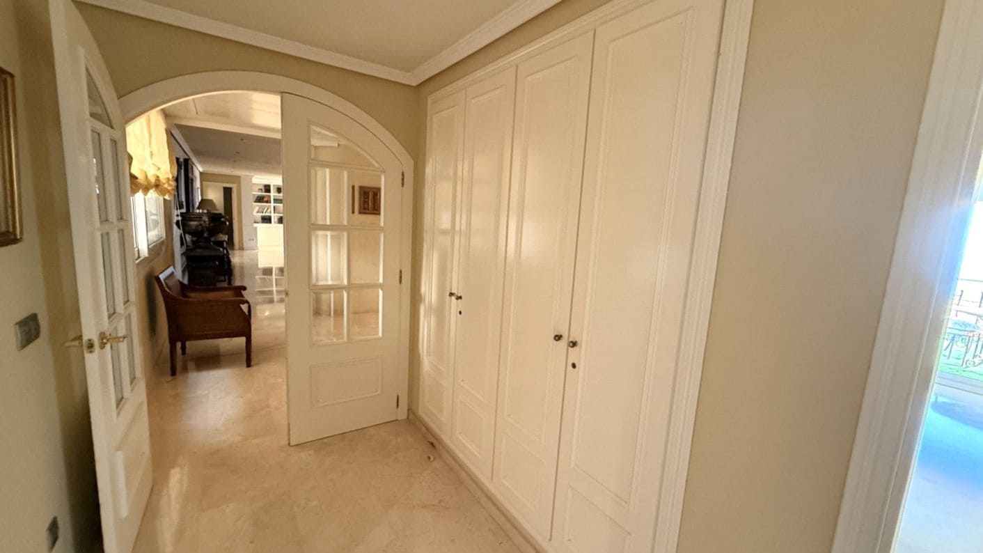 4 bedroom Apartment for sale in Altea with pool garage - € 850,000 (Ref: 7423885)