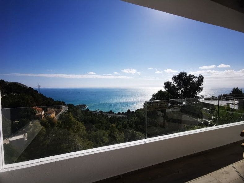 5 Zimmer Villa zu verkaufen in Altea mit Pool Garage - 1.200.000 € (Ref: 7423886)