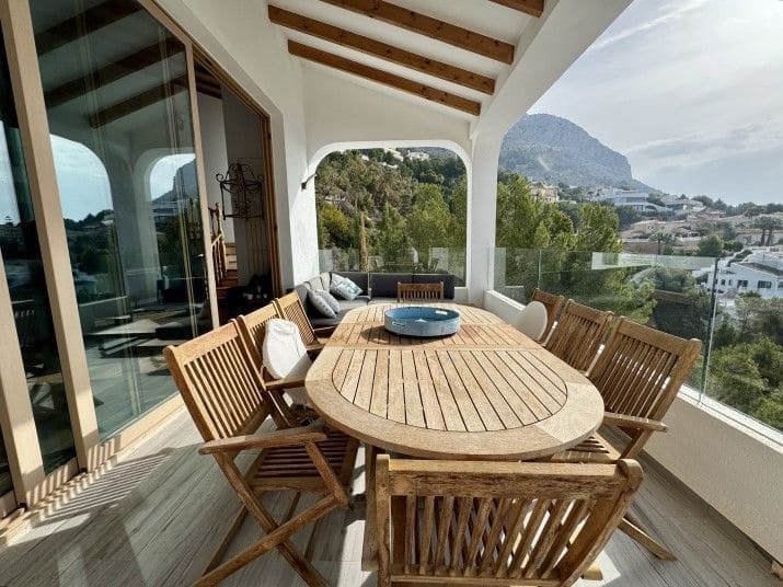 5 Zimmer Villa zu verkaufen in Altea mit Pool Garage - 1.200.000 € (Ref: 7423886)