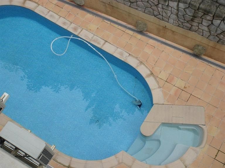 Appartement de 2 chambres à louer à Altea avec piscine garage - 1 350 € (Ref: 7900231)