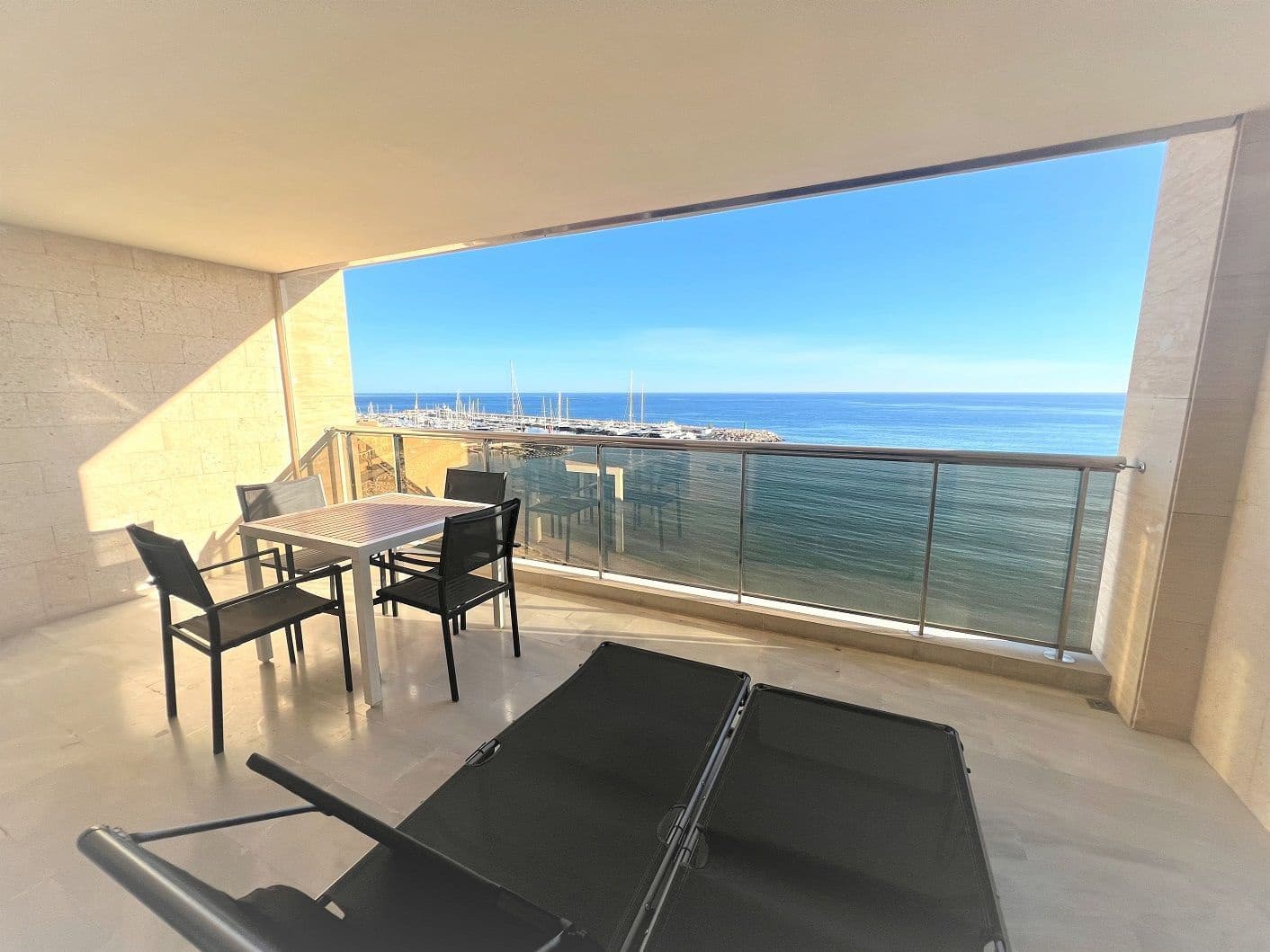 Appartement de 2 chambres à louer à Altea avec piscine garage - 1 350 € (Ref: 7900231)