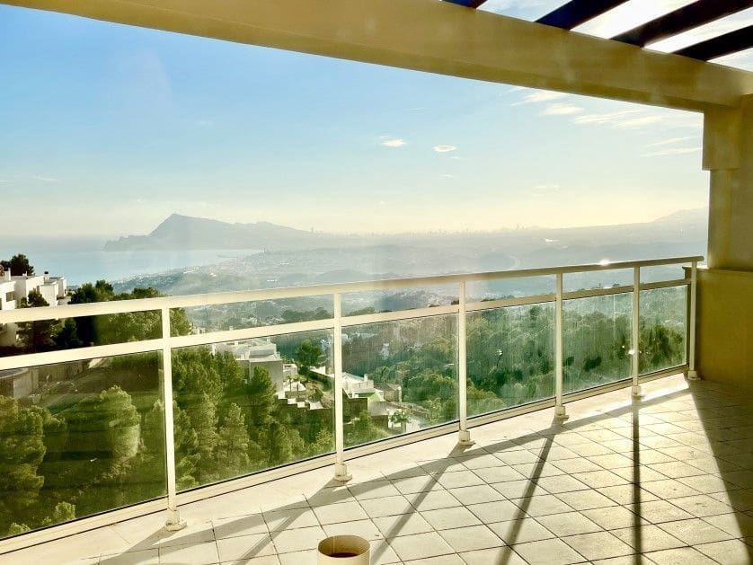 5 camera da letto Villetta Bifamiliare in vendita in Altea con piscina garage - 595.000 € (Rif: 8047031)