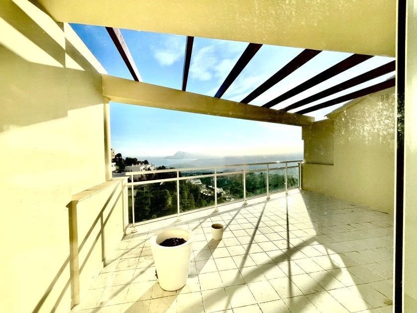 5 camera da letto Villetta Bifamiliare in vendita in Altea con piscina garage - 595.000 € (Rif: 8047031)