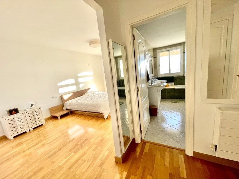 5 camera da letto Villetta Bifamiliare in vendita in Altea con piscina garage - 595.000 € (Rif: 8047031)