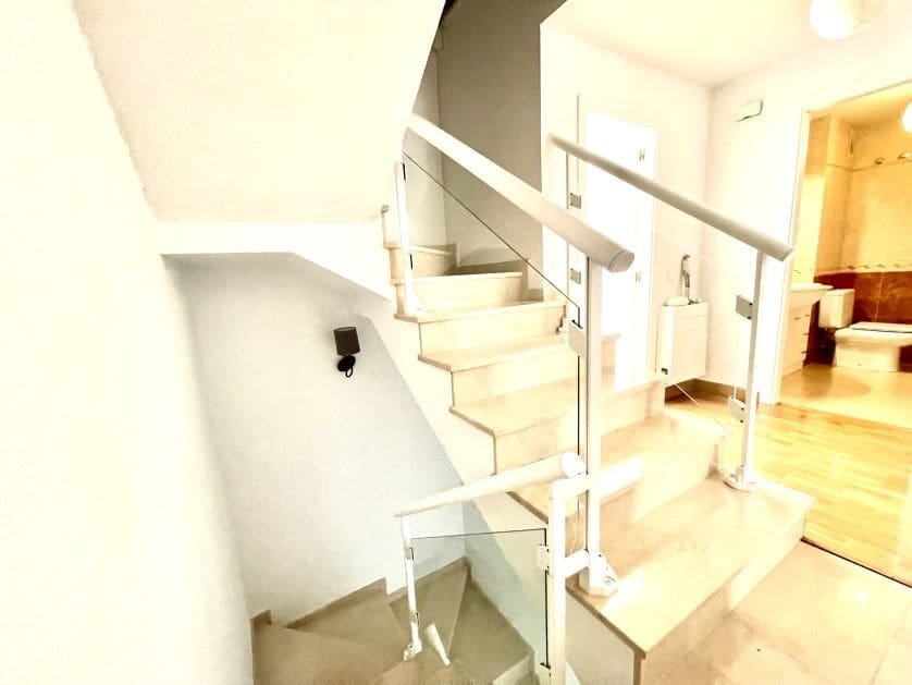 5 camera da letto Villetta Bifamiliare in vendita in Altea con piscina garage - 595.000 € (Rif: 8047031)