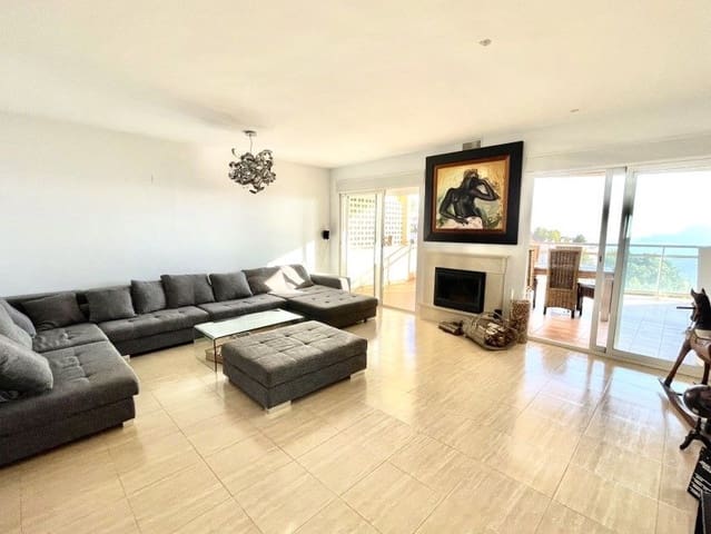 5 camera da letto Villetta Bifamiliare in vendita in Altea con piscina garage - 595.000 € (Rif: 8047031)