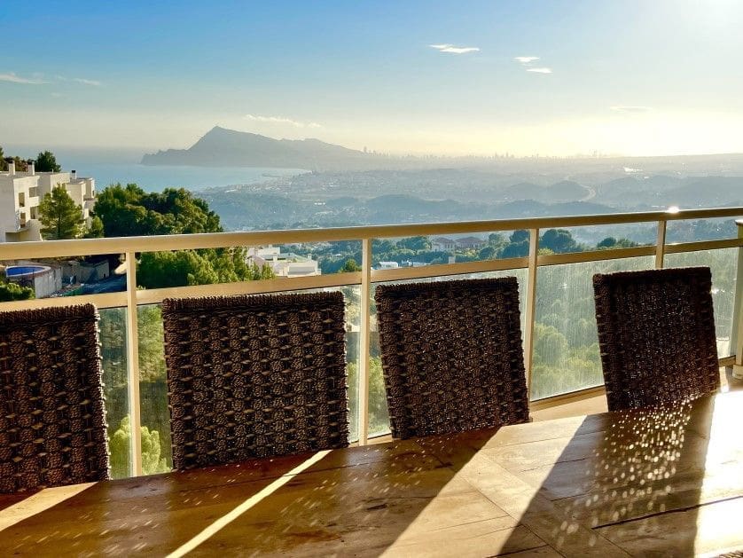 5 camera da letto Villetta Bifamiliare in vendita in Altea con piscina garage - 595.000 € (Rif: 8047031)