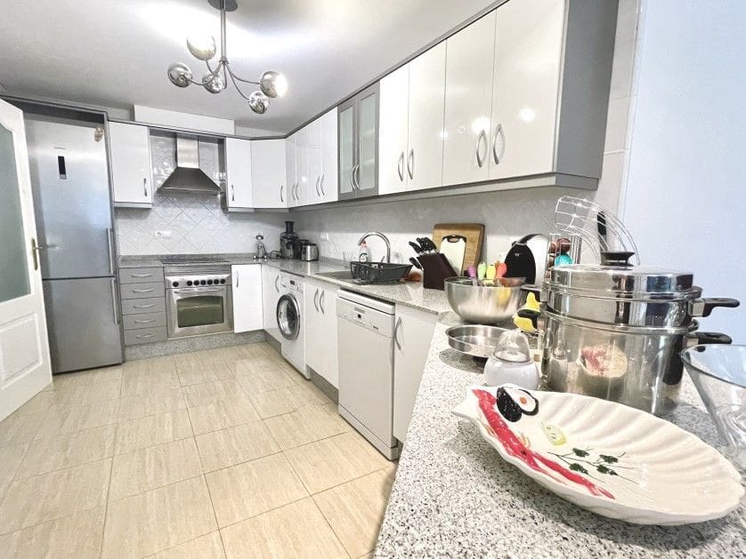 5 camera da letto Villetta Bifamiliare in vendita in Altea con piscina garage - 595.000 € (Rif: 8047031)