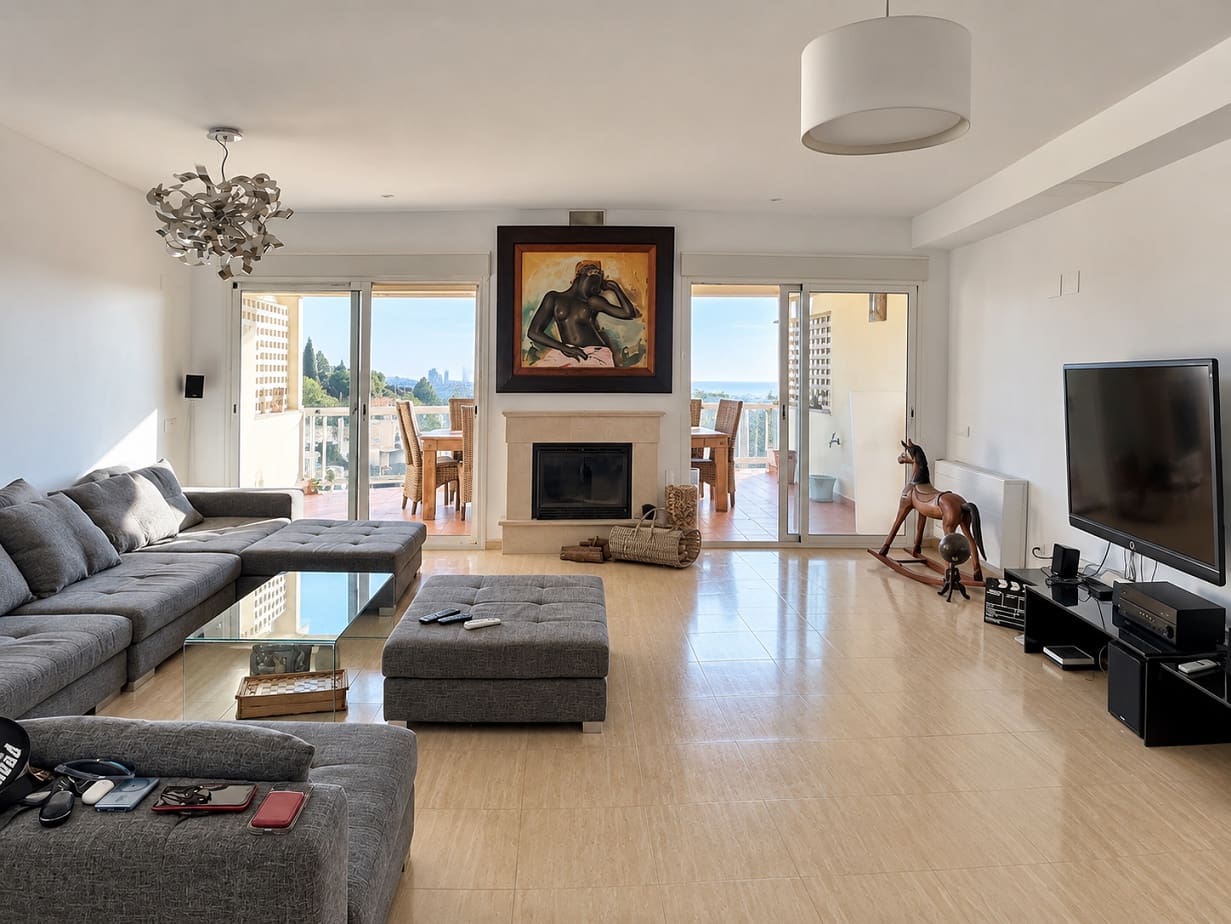 5 bedroom Semi-detached Villa for sale in Altea with pool garage - € 595,000 (Ref: 8047031)