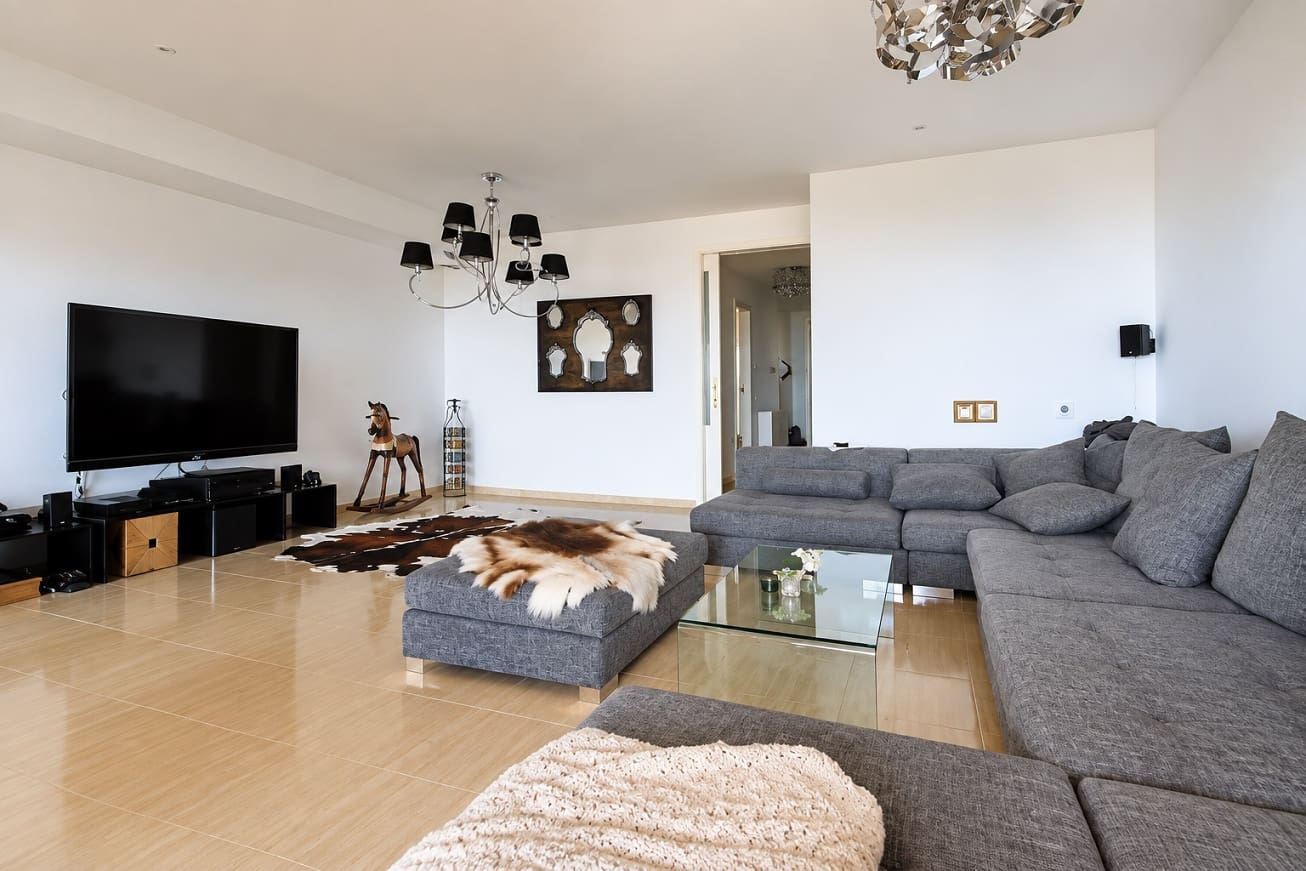 5 bedroom Semi-detached Villa for sale in Altea with pool garage - € 595,000 (Ref: 8047031)