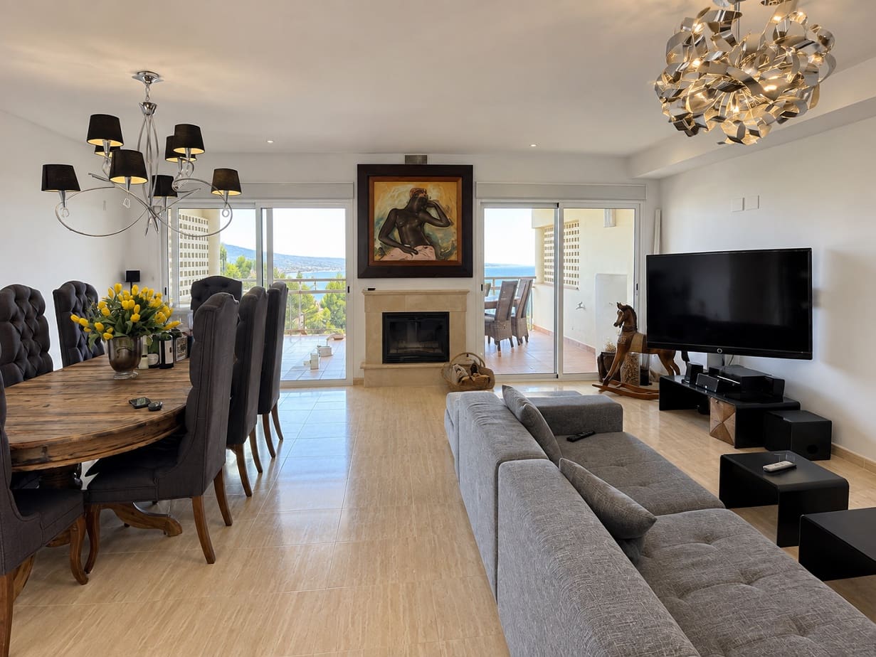 5 bedroom Semi-detached Villa for sale in Altea with pool garage - € 595,000 (Ref: 8047031)