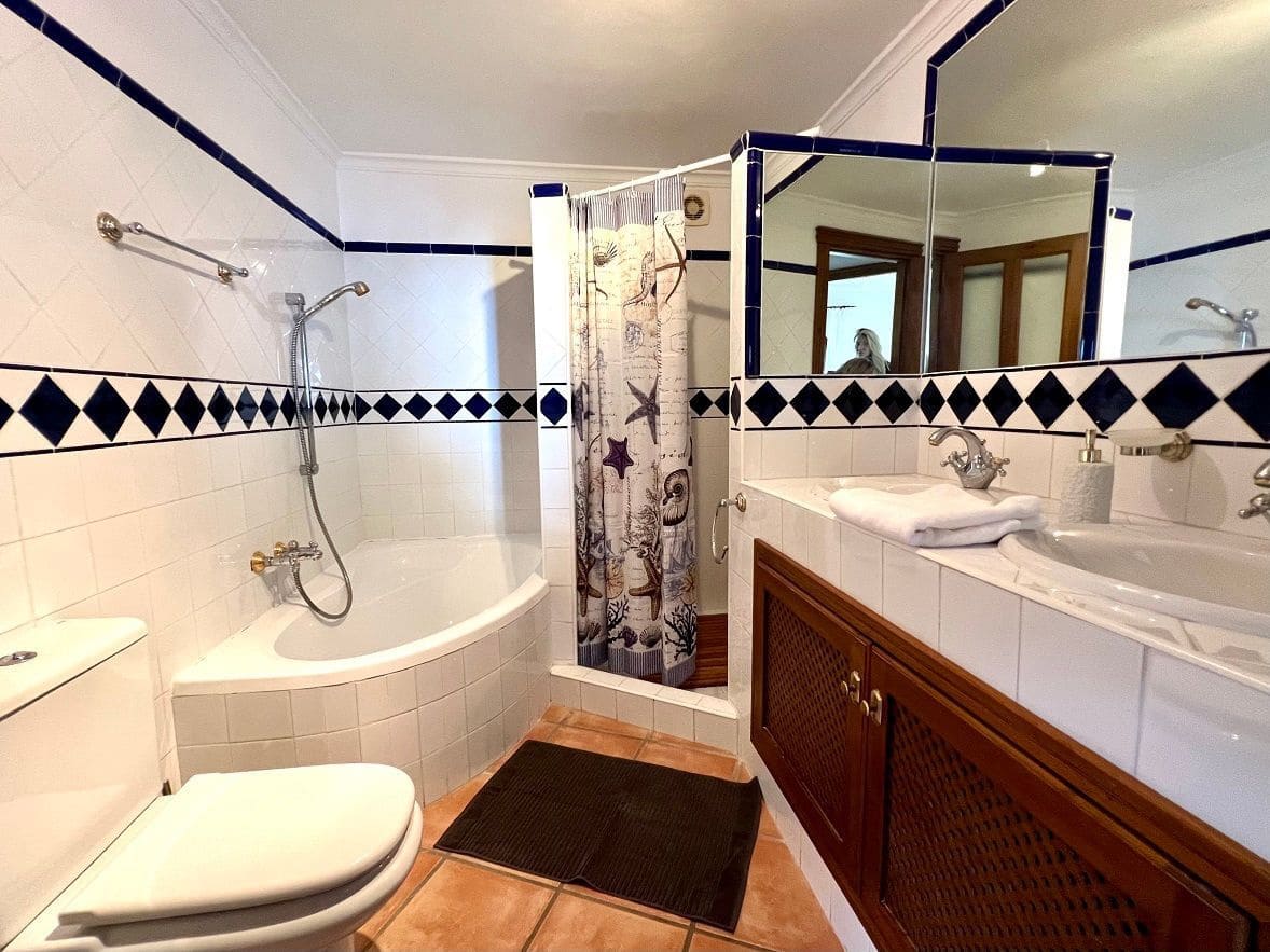 Chalet de 4 habitaciones en Altea en alquiler con piscina garaje - 4.500 € (Ref: 8168612)