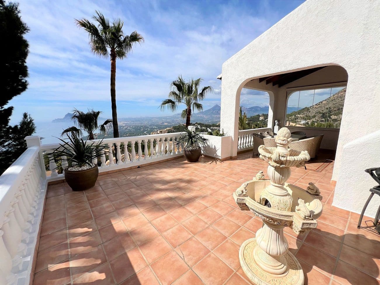 Chalet de 4 habitaciones en Altea en alquiler con piscina garaje - 4.500 € (Ref: 8168612)