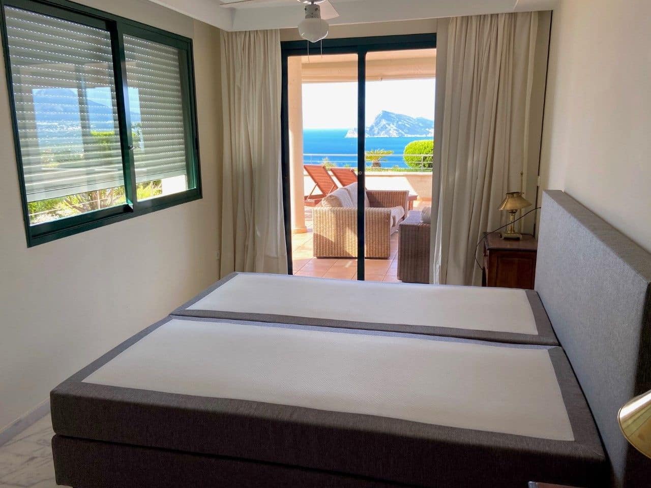 3 bedroom Apartment for sale in Altea with pool garage - € 680,000 (Ref: 8241888)