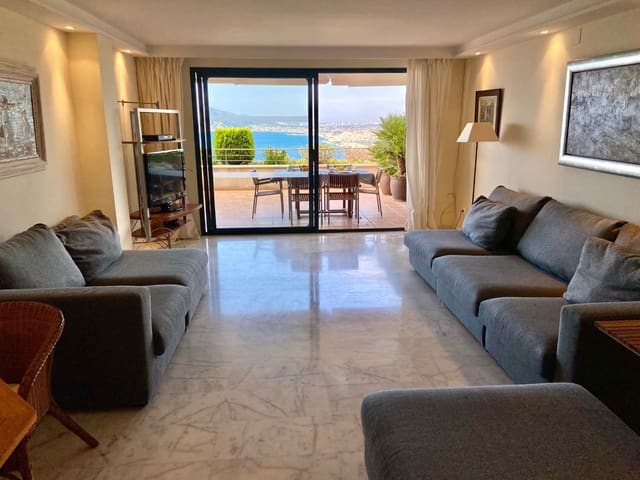 Apartamento de 3 habitaciones en Altea en venta con piscina garaje - 680.000 € (Ref: 8241888)