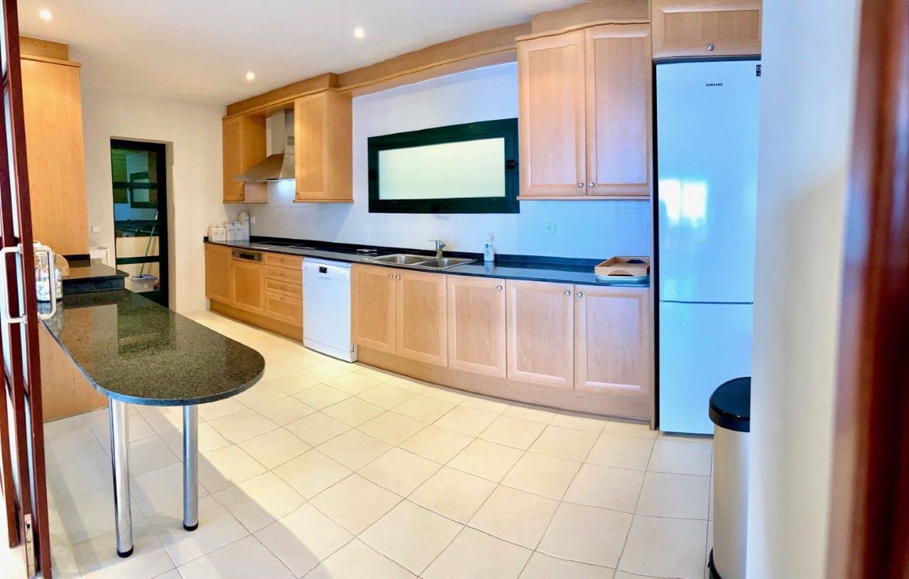 3 Zimmer Apartment zu verkaufen in Altea mit Pool Garage - 680.000 € (Ref: 8241888)