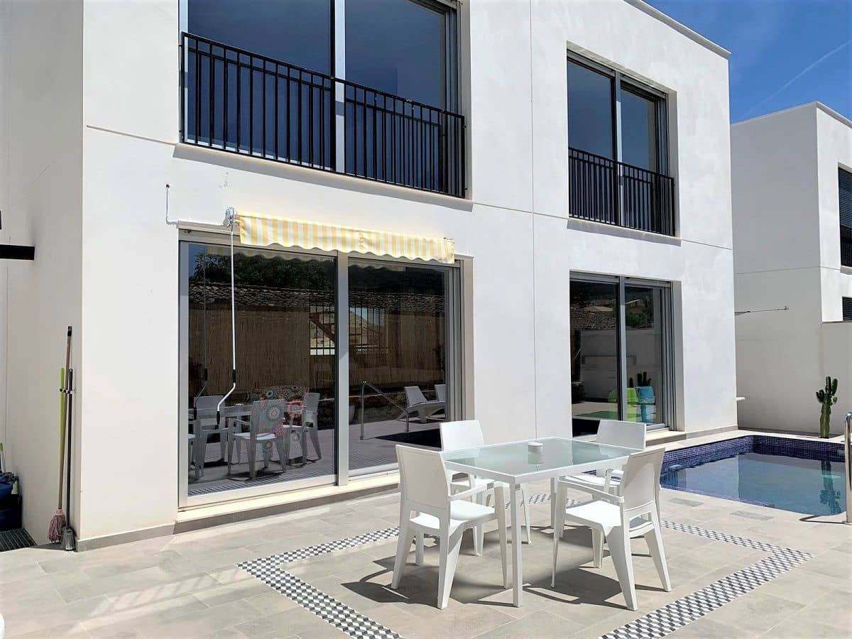 3 soveværelse Villa til leje i Jalon / Xalo med swimmingpool garage - € 1.850 (Ref: 8306208)