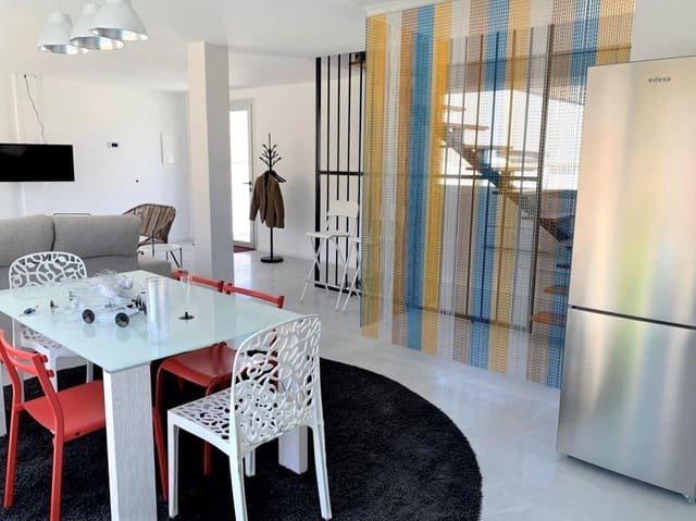 3 soveværelse Villa til leje i Jalón / Xaló med swimmingpool garage - € 1.850 (Ref: 8306208)